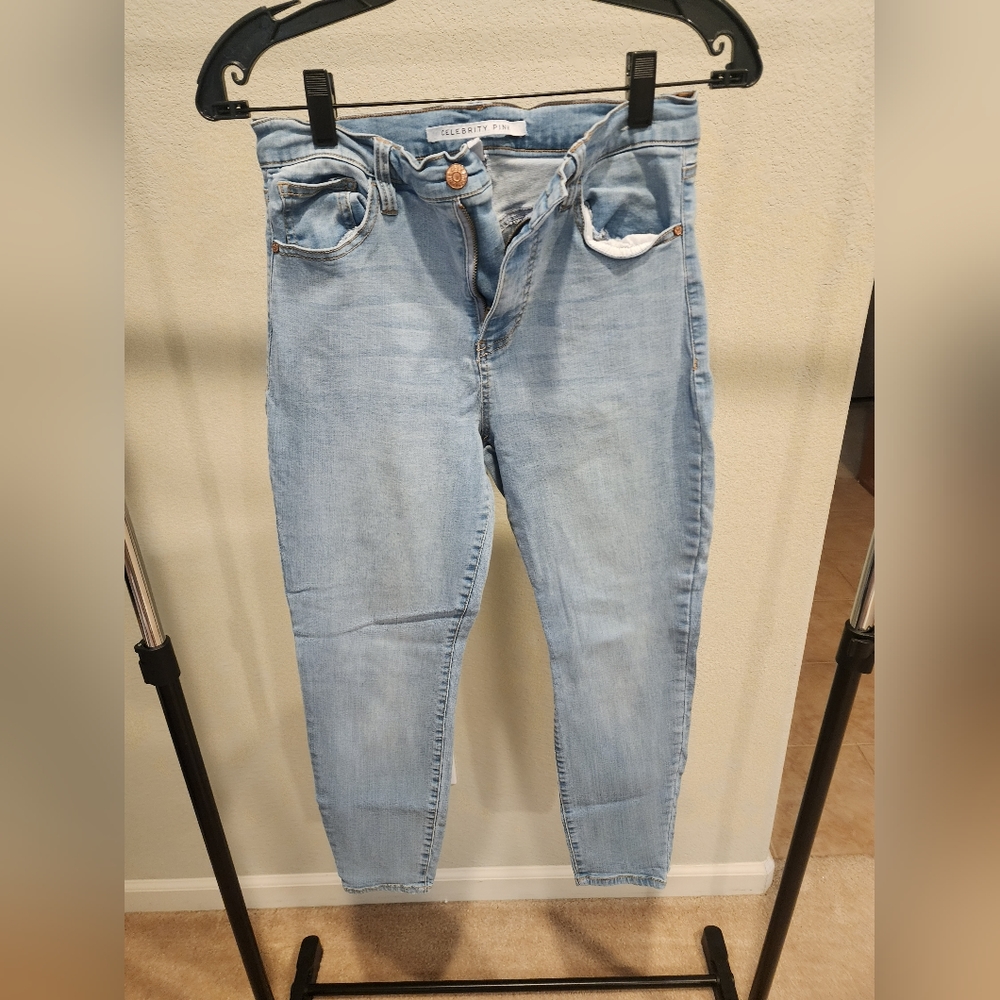 Celebrity Pink Curvy Skinny Light Blue Jeans. Size 9/29.